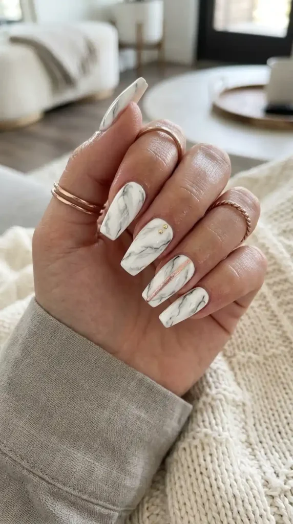marble-acrylic-nails